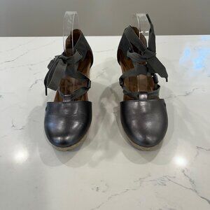 Vionic Marisa Wedge Ankle Tie Espadrille Sandal  Party Comfy Silver Sz 8 silver